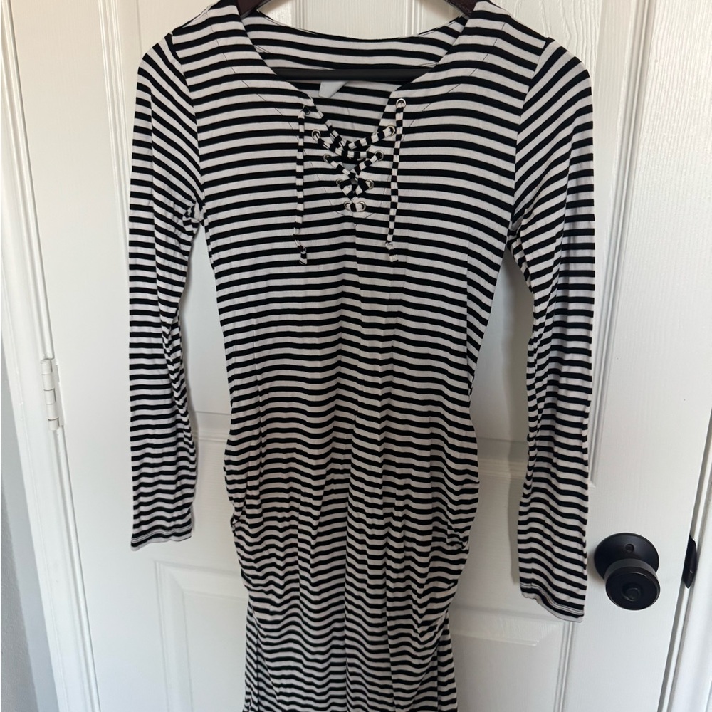 Old Navy Black and White Striped Long Sleeve Maternity Dress